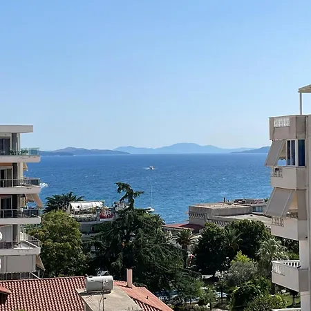 Sea View Apartment *