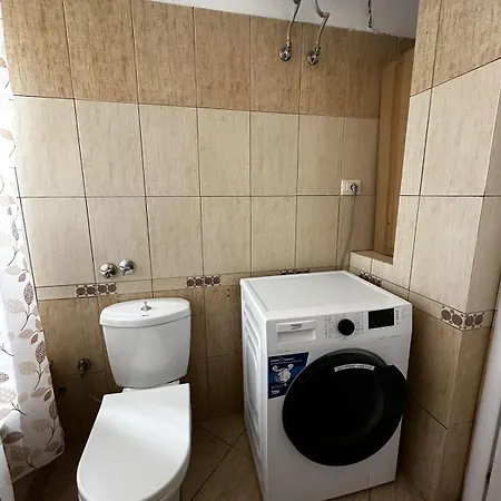 Sea View Apartment *